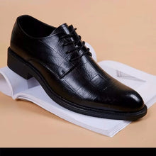 Load image into Gallery viewer, Men&#39;s Dress Shoes
